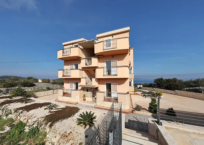 Appartement Sipina 4 *