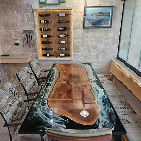Sipina 4 * Kukljica